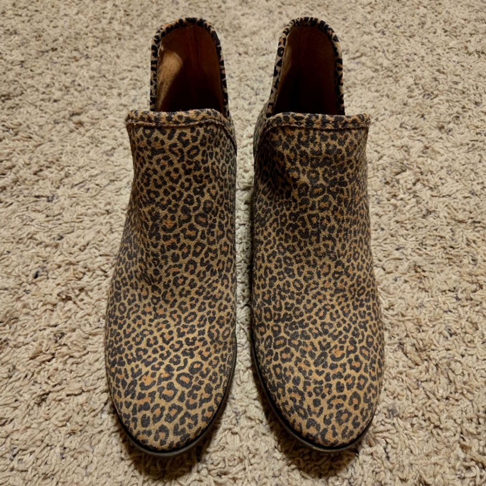 Lucky Brand Genuine Leather Short Booties 7